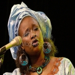 Oumou sangare sur yala.fm